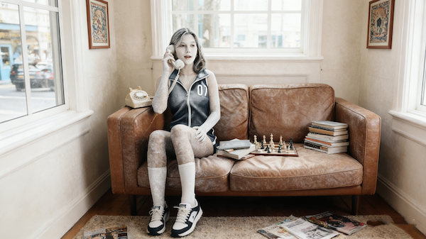 Frozen Scenes with Depth